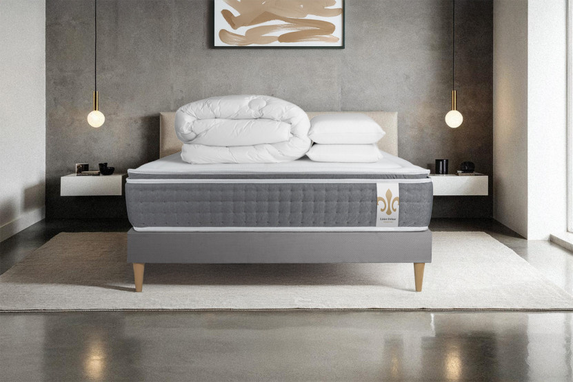Pack lit complet 160x200 cm - Matelas + Sommier Gris (en kit) + 2 oreillers + Couette - Vingt-Six PLUS