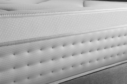 Pack lit complet 200x200 cm - Matelas + Sommier Gris (en kit) + 2 oreillers + Couette - Vingt-Huit