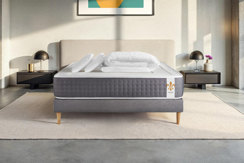 Pack lit complet 160x200 cm - Matelas + Sommier Gris + 2 oreillers + Couette - Vingt-Six