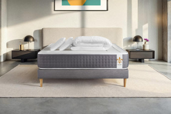 Pack lit complet 140x190 cm - Matelas + Sommier Blanc + 2 oreillers + Couette - Vingt-Six