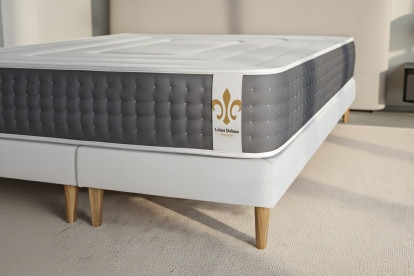 Ensemble Matelas Sommier 140x190 cm - Sommier Gris (déjà monté) - Vingt-Six